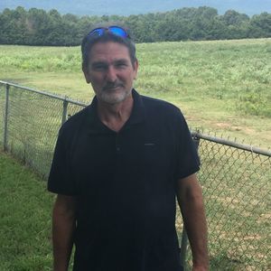 Meet your Posher, Dennis